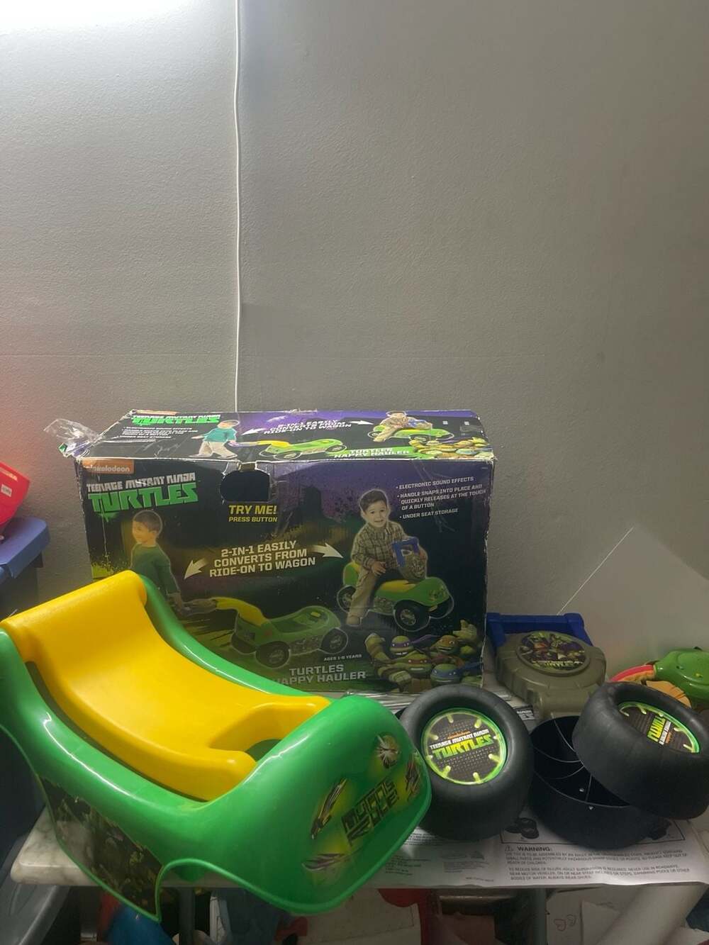 Teenage Mutant Ninja Turtles Happy Hauler Ride-On And Play Wagon